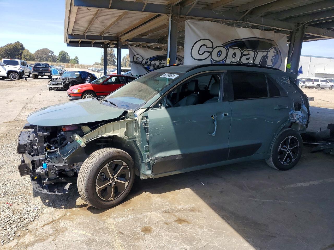 Salvage Kia Niro Image