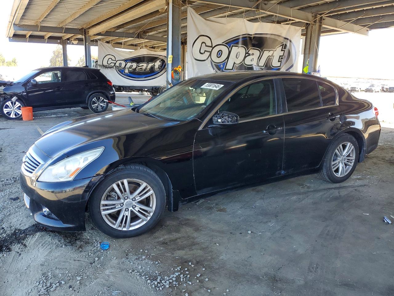 Salvage INFINITI G37 Image