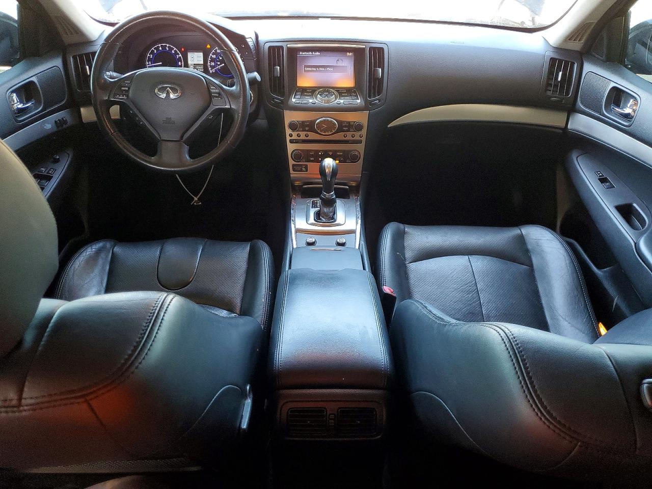 INFINITI G37 Journey