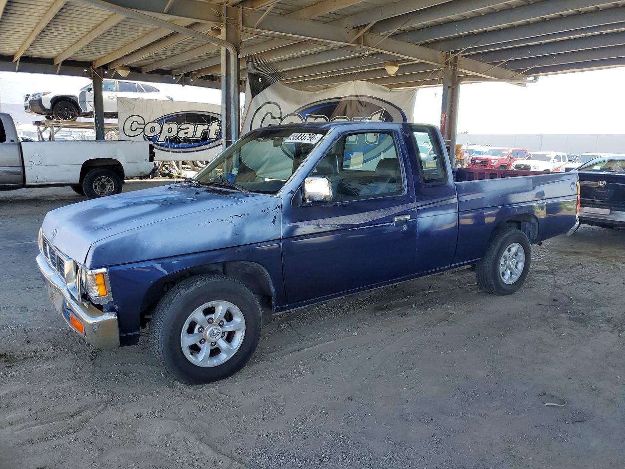 Salvage Nissan Navara Image