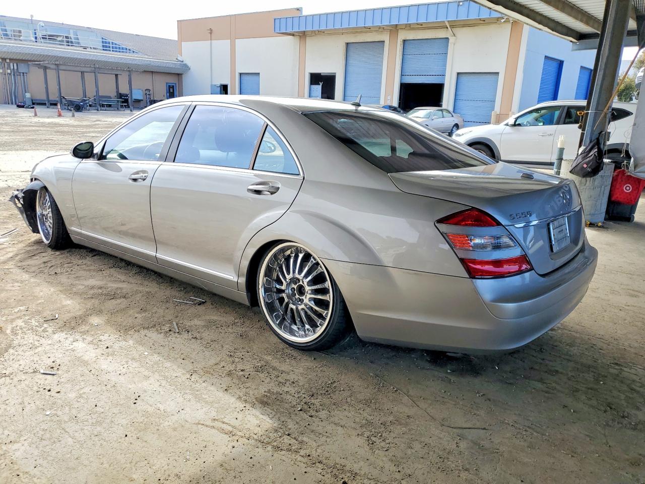 Mercedes-Benz S-Class 550