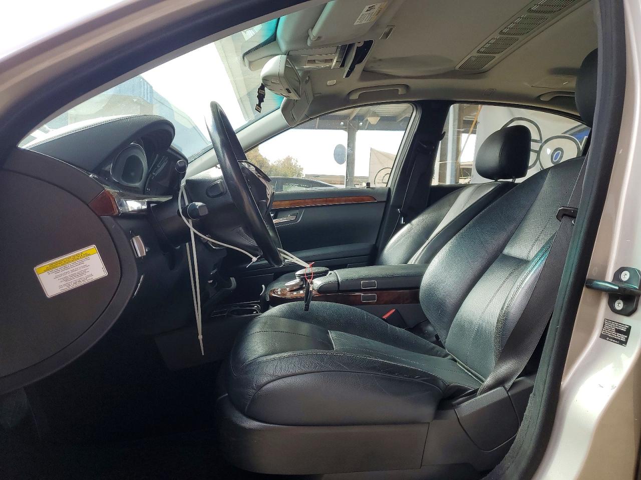 Mercedes-Benz S-Class 550