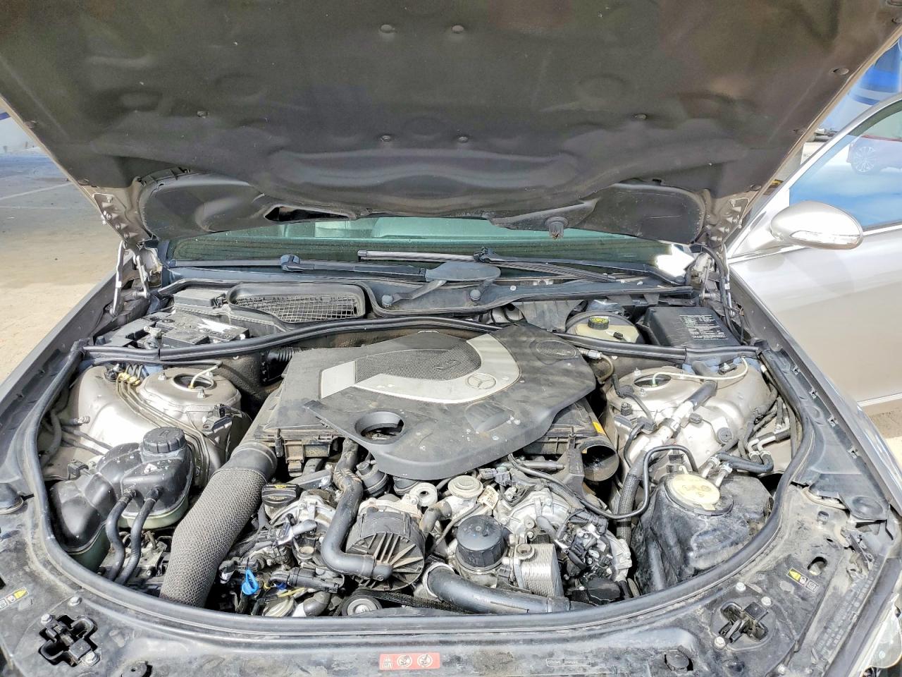 Mercedes-Benz S-Class 550