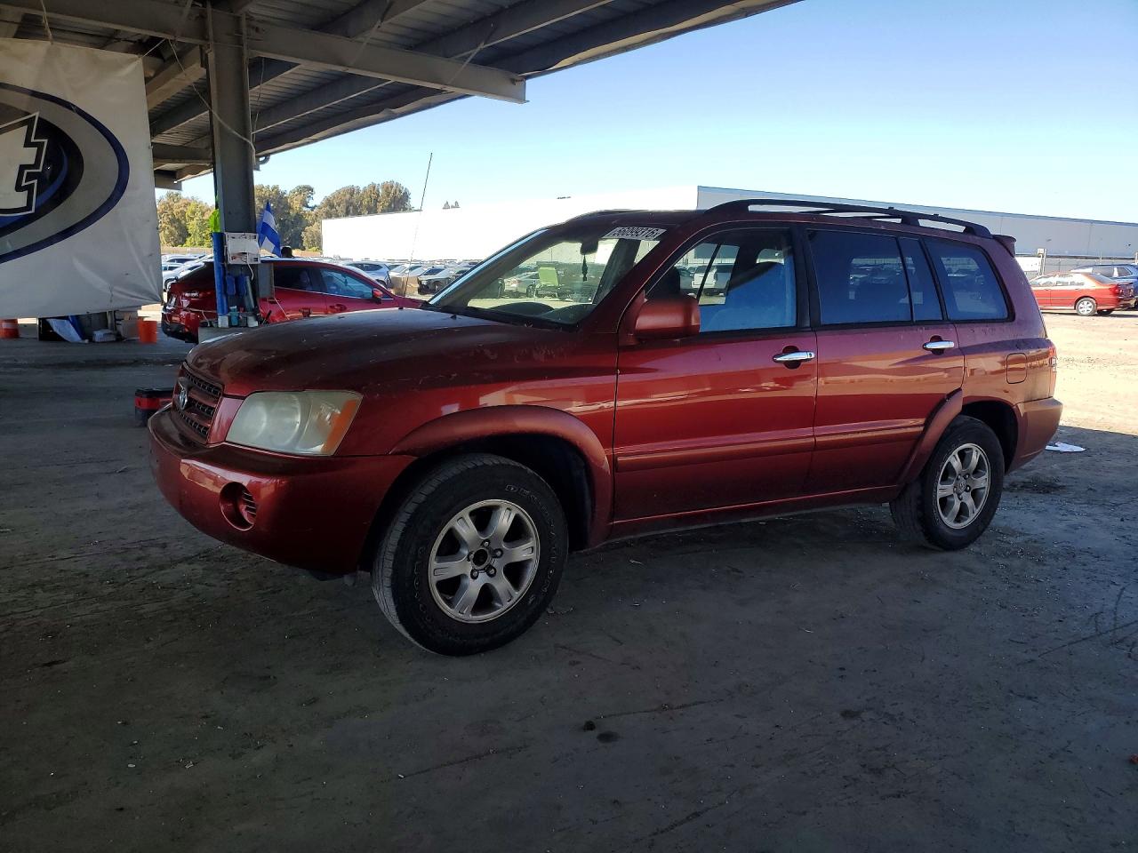 Salvage Toyota Highlander Image