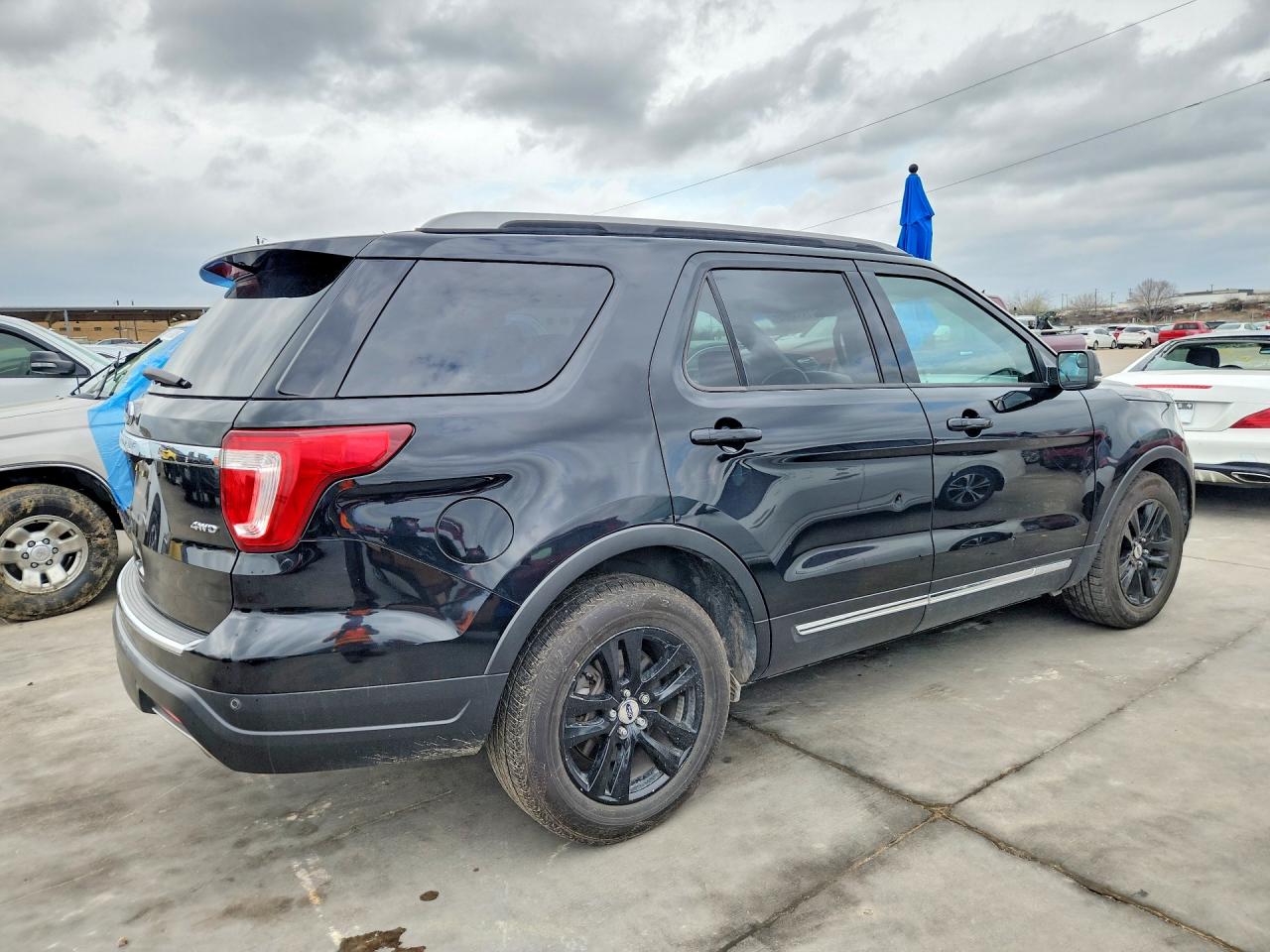 Ford Explorer Xlt