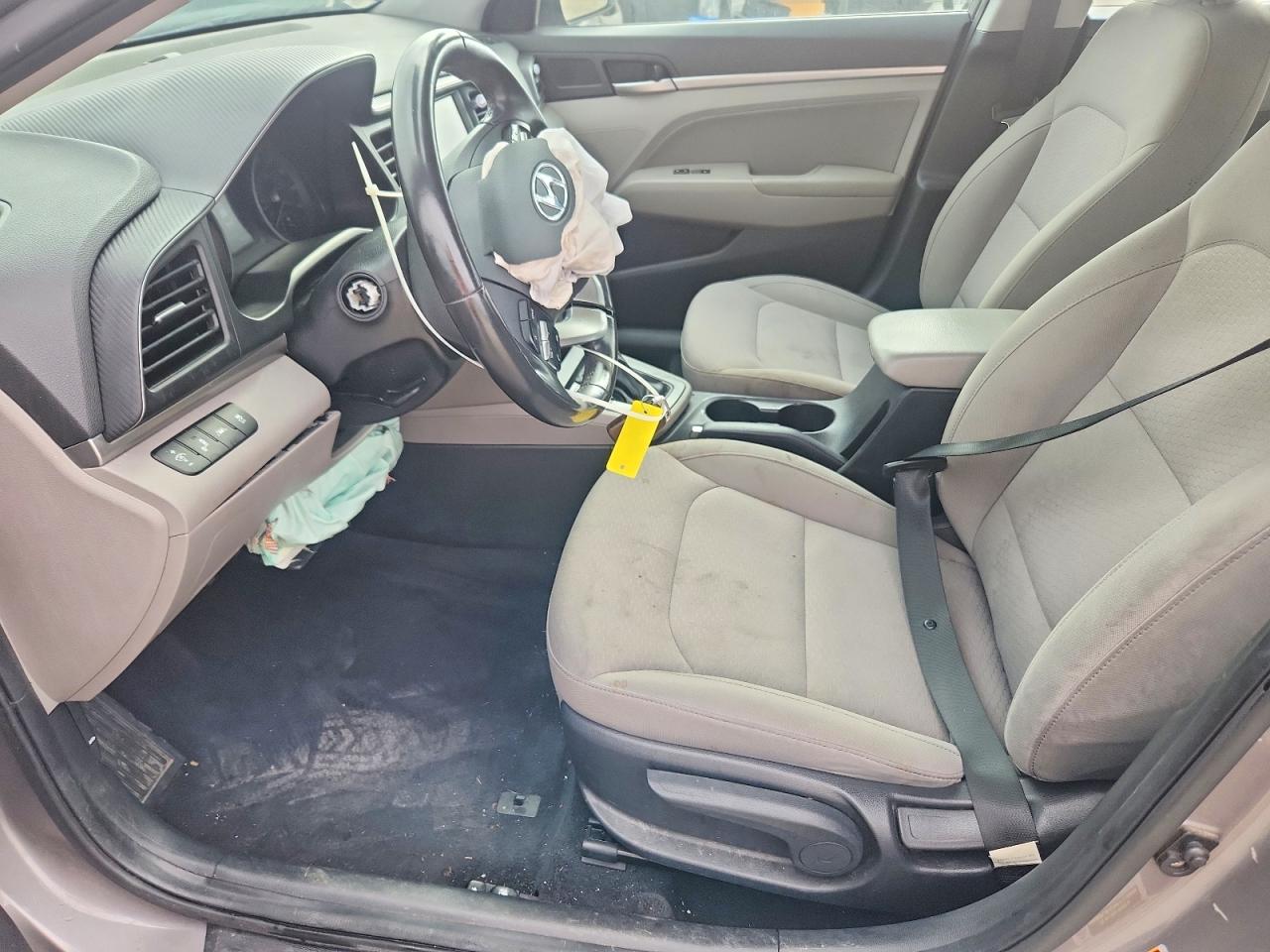 Hyundai ELANTRA Value Edition