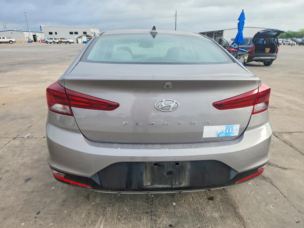 Hyundai ELANTRA Value Edition
