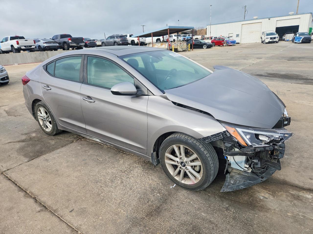 Hyundai ELANTRA Value Edition