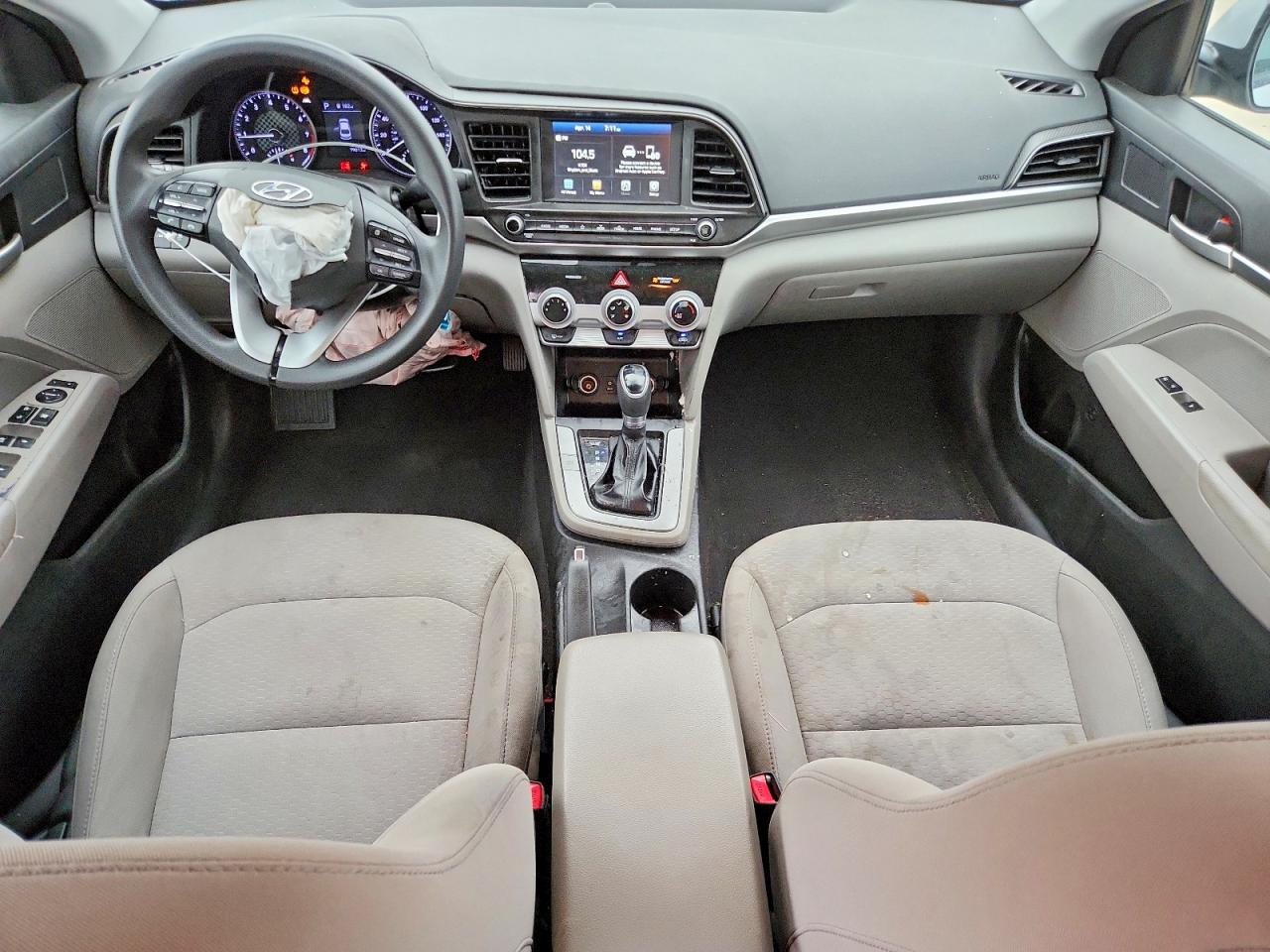 Hyundai ELANTRA Sel