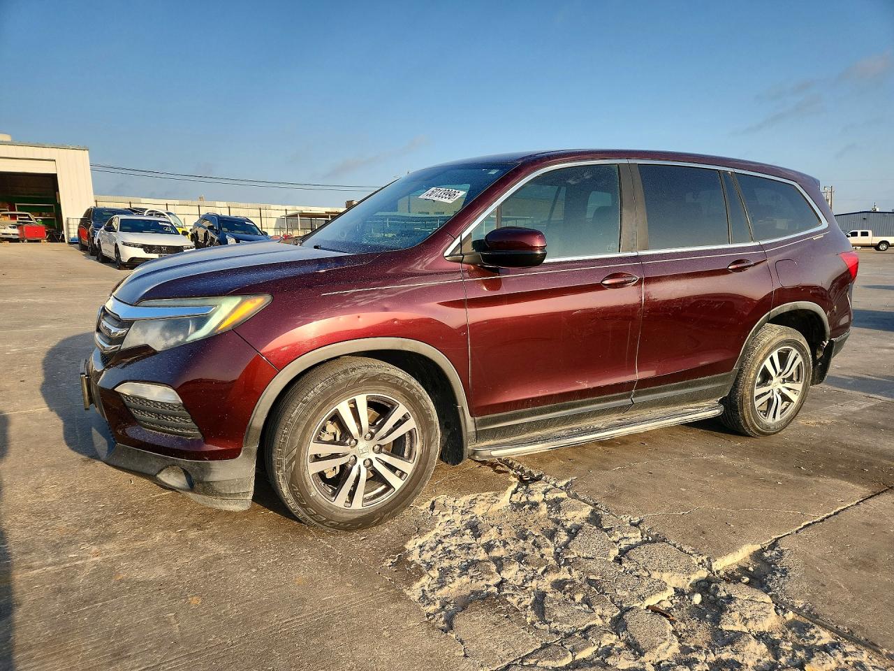 Salvage Honda Pilot Image