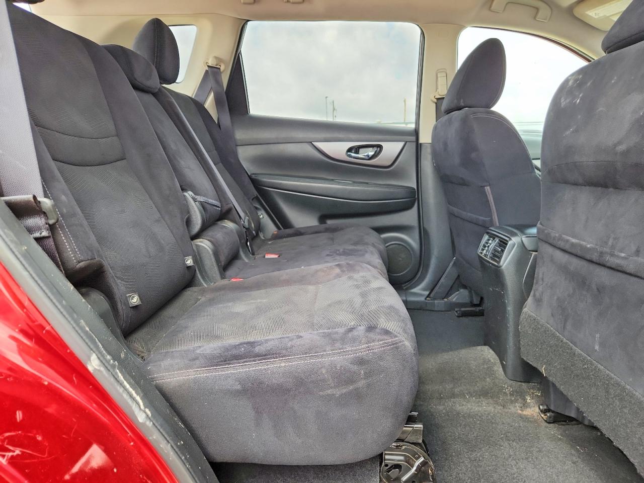 Nissan Rogue S