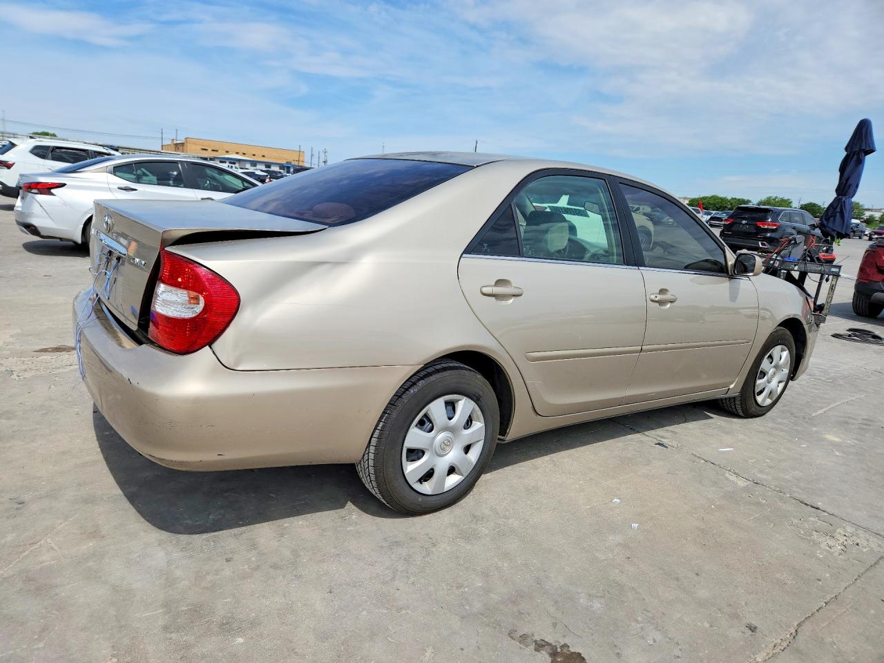 Toyota Camry Standard