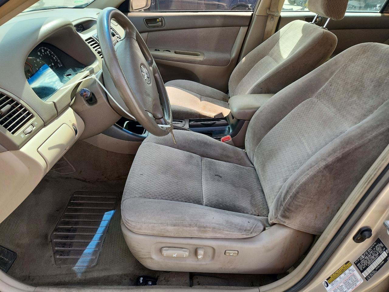Toyota Camry Standard