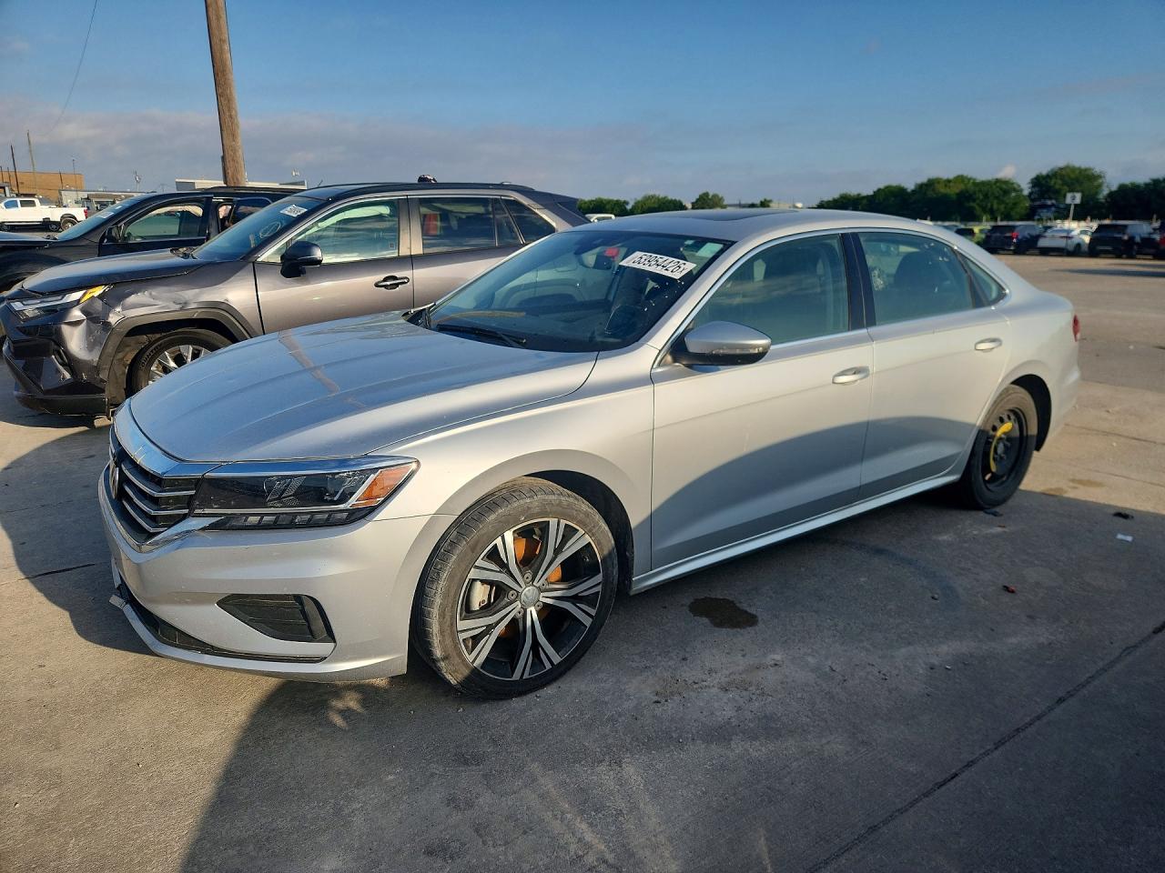 Salvage Volkswagen Passat Image