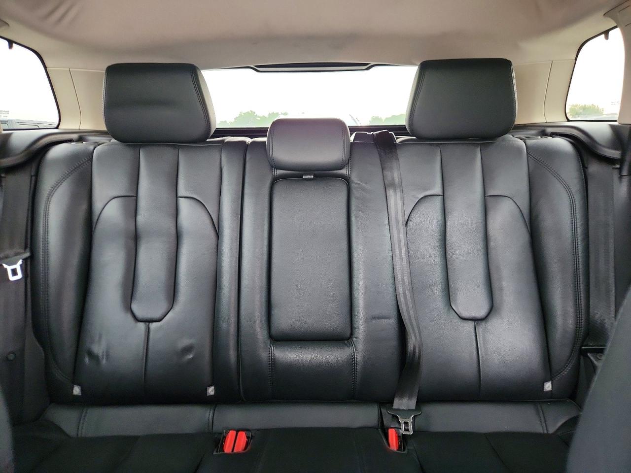 Land Rover Range Rover Pure Plus