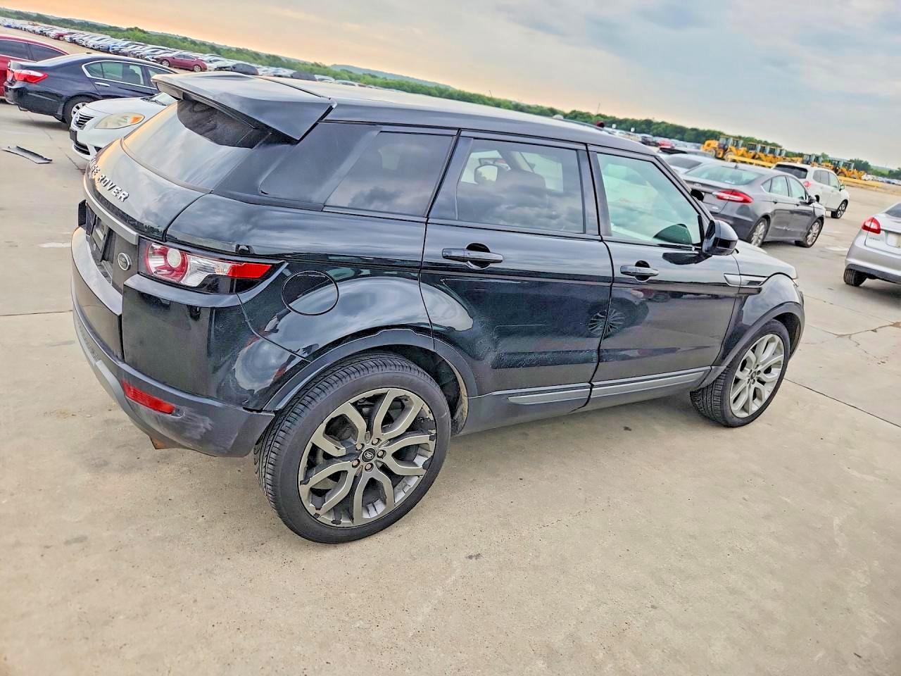 Land Rover Range Rover Pure Plus