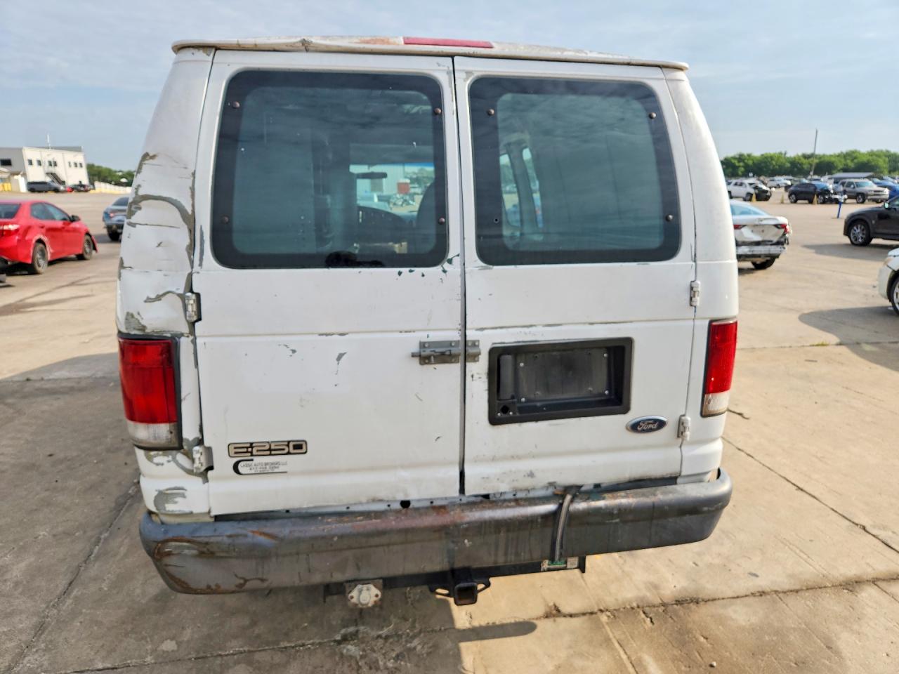 Ford Econoline E250 Van