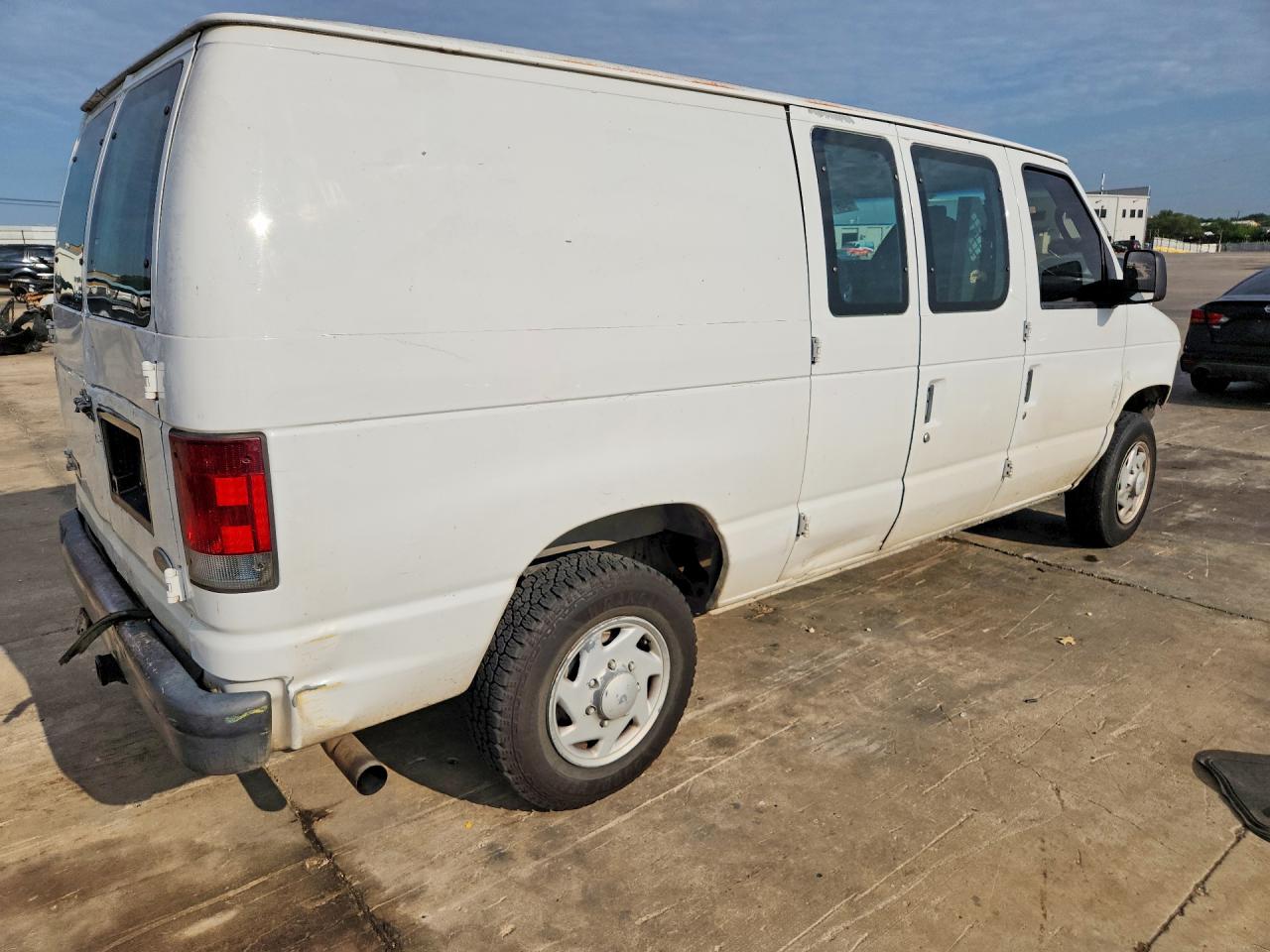 Ford Econoline E250 Van