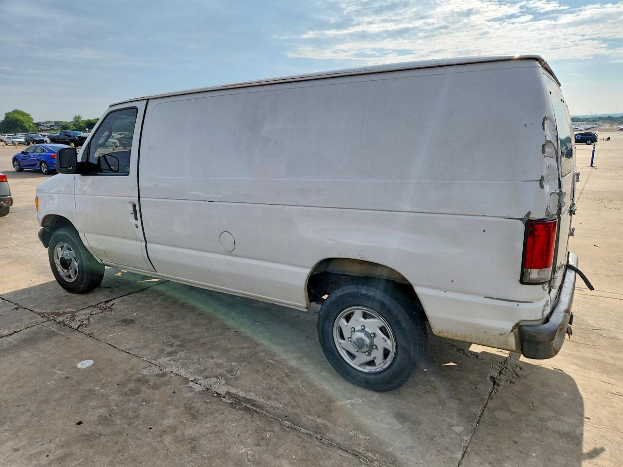Ford Econoline E250 Van