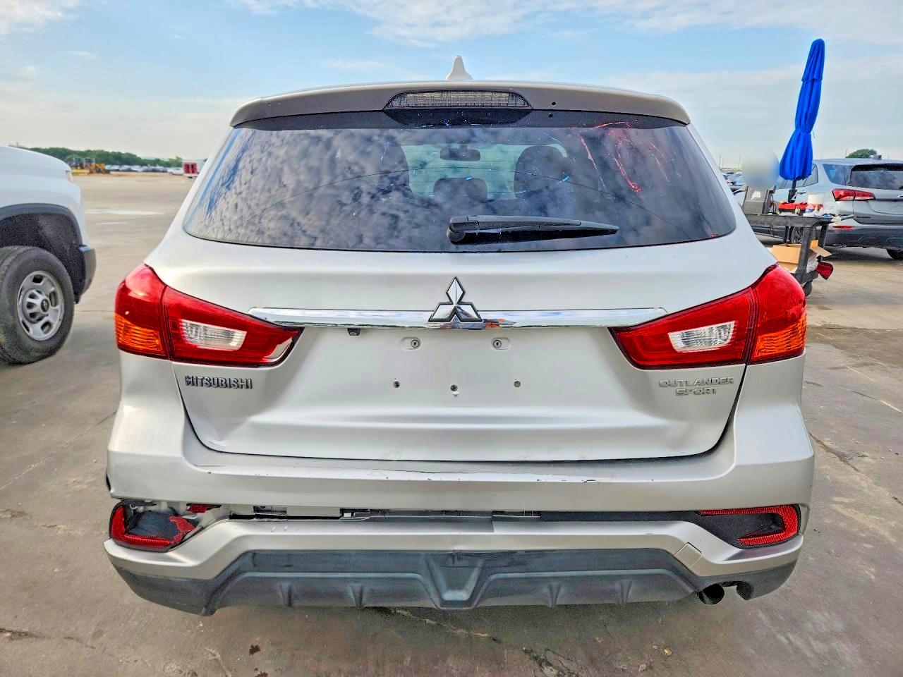 Mitsubishi Outlander Es
