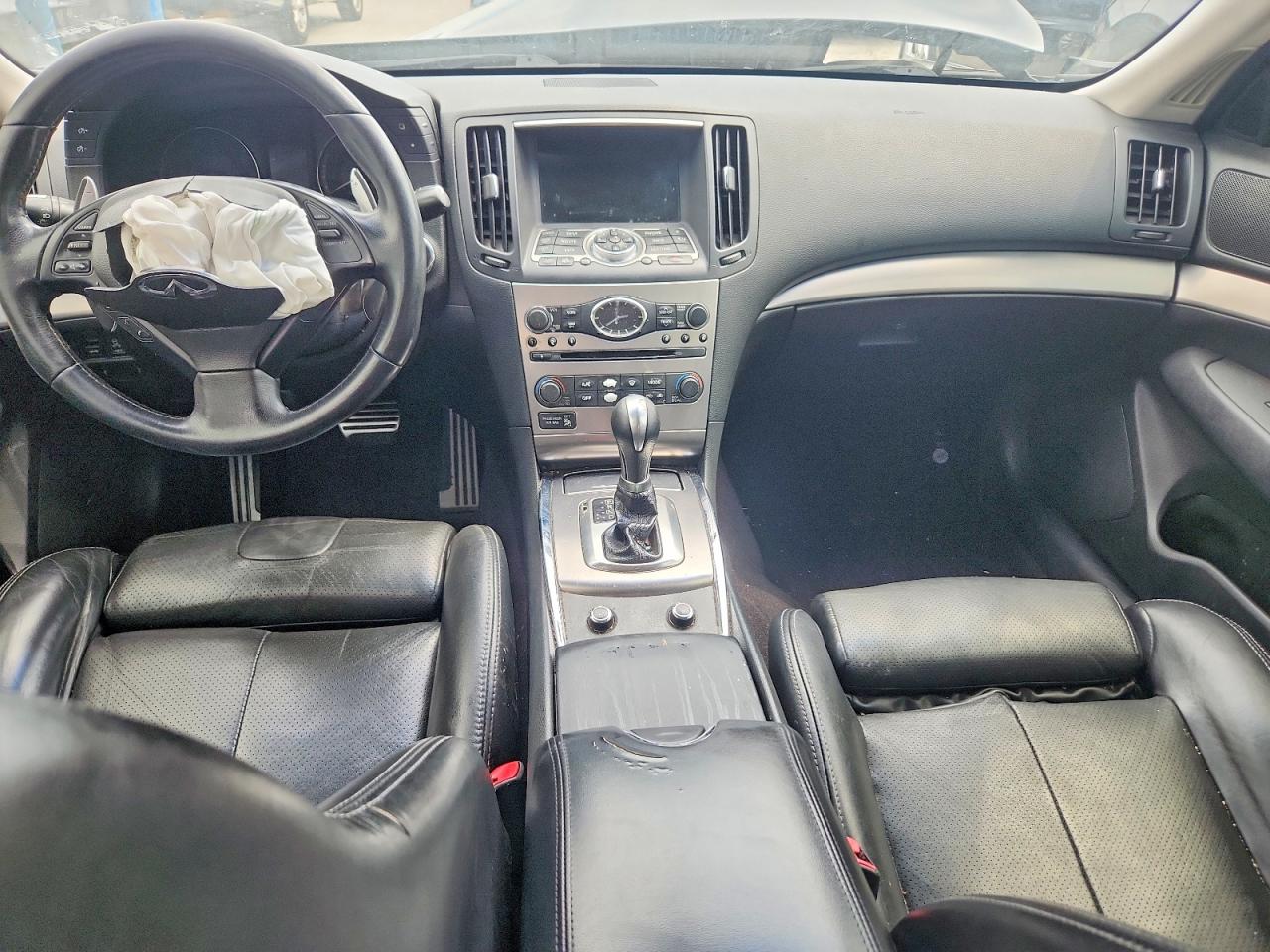 INFINITI G37 Journey