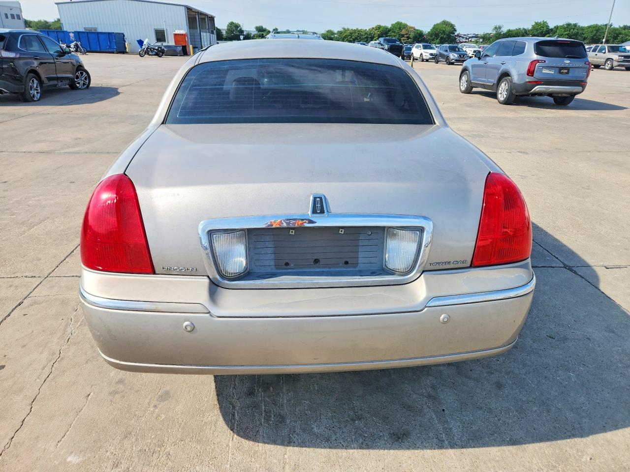 Lincoln Towncar Signature