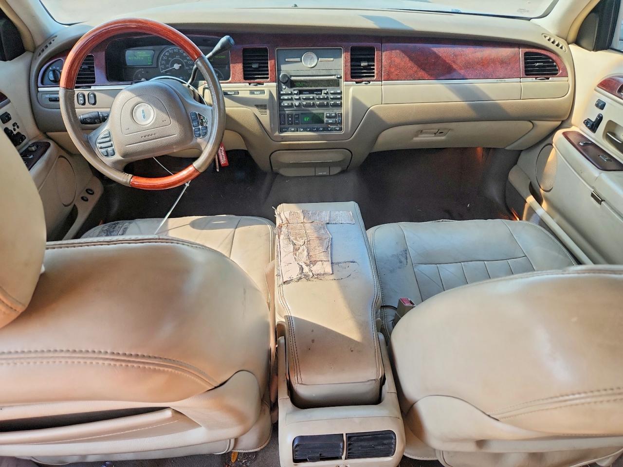 Lincoln Towncar Signature