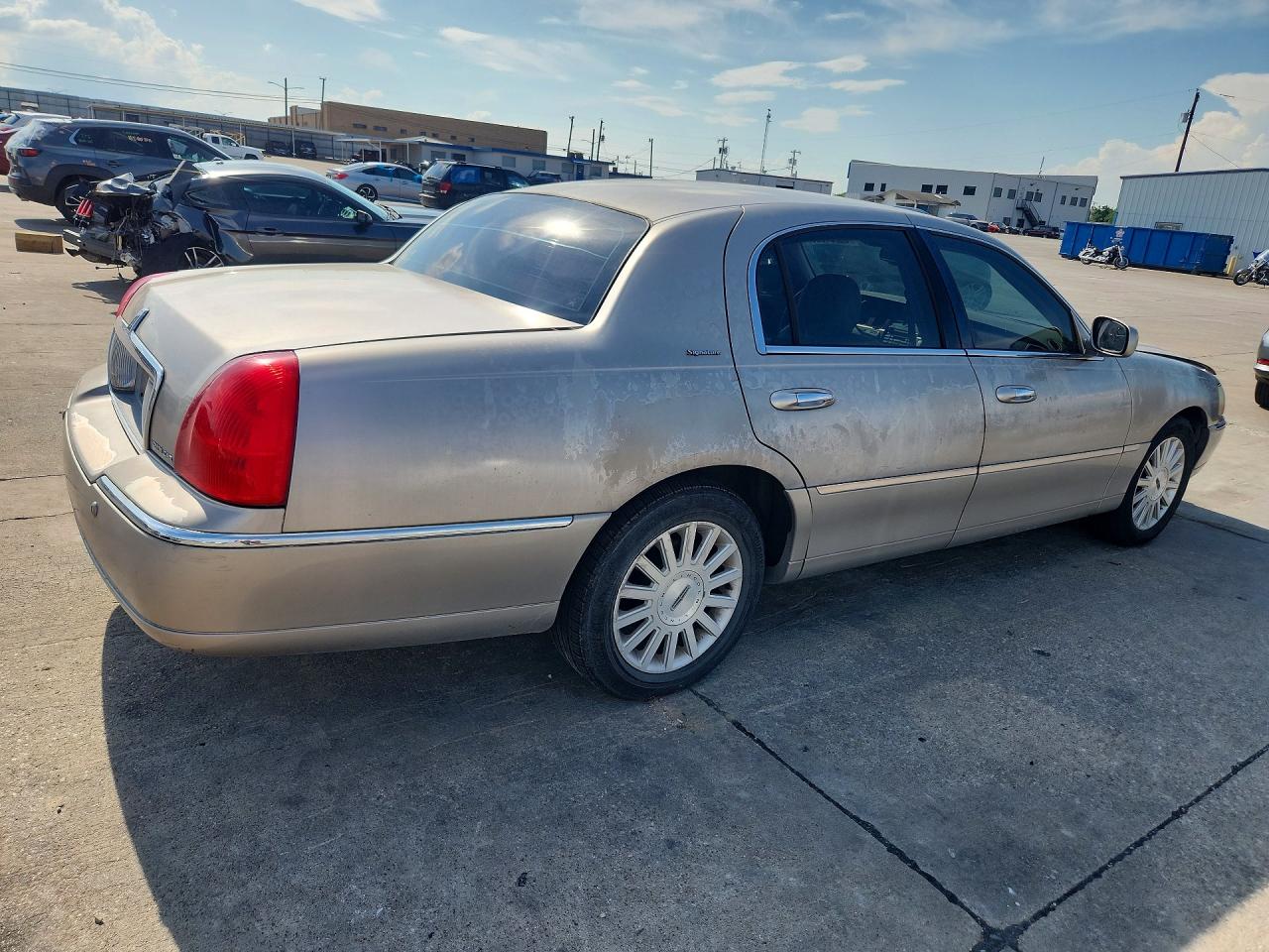Lincoln Towncar Signature
