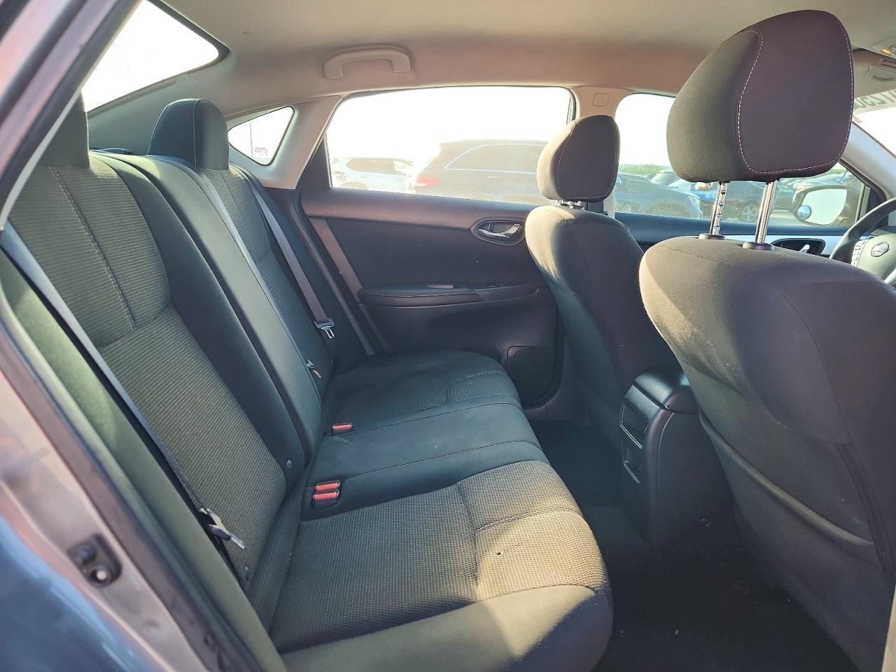 Nissan Sentra S