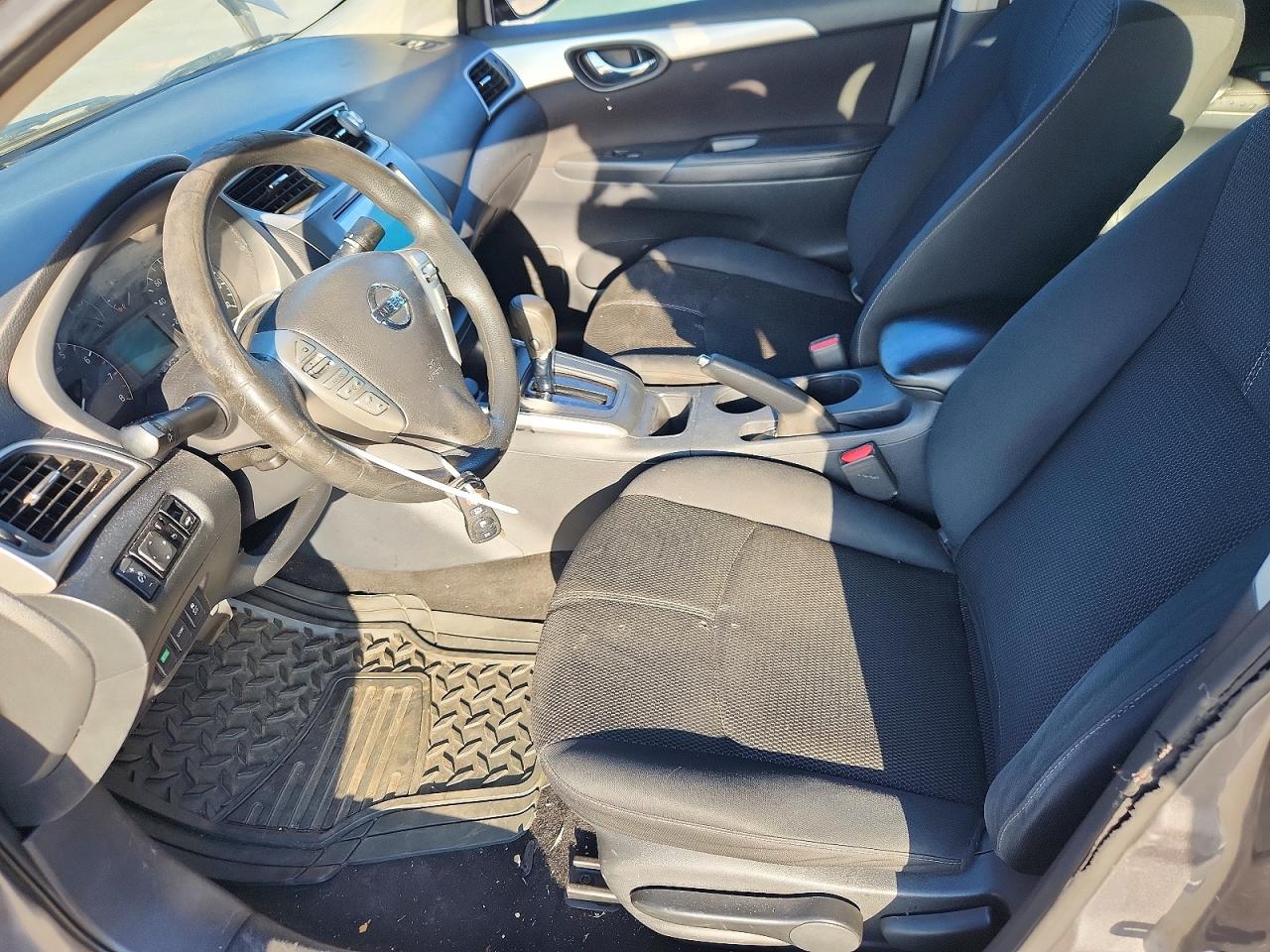 Nissan Sentra S