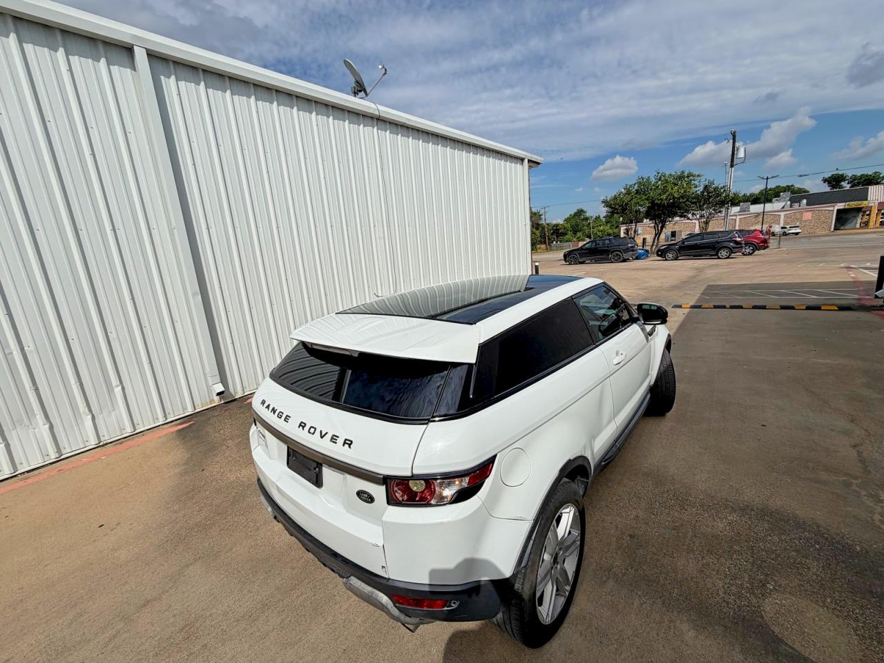 Land Rover Range Rover Pure Premium