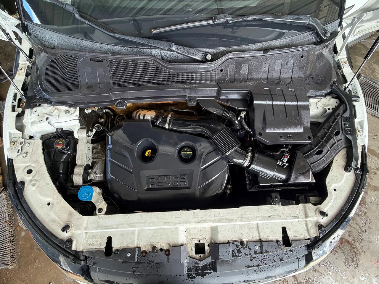 Land Rover Range Rover Pure Premium