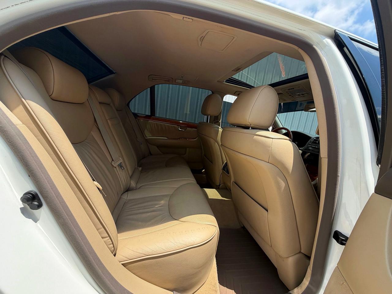 Lexus LS 430