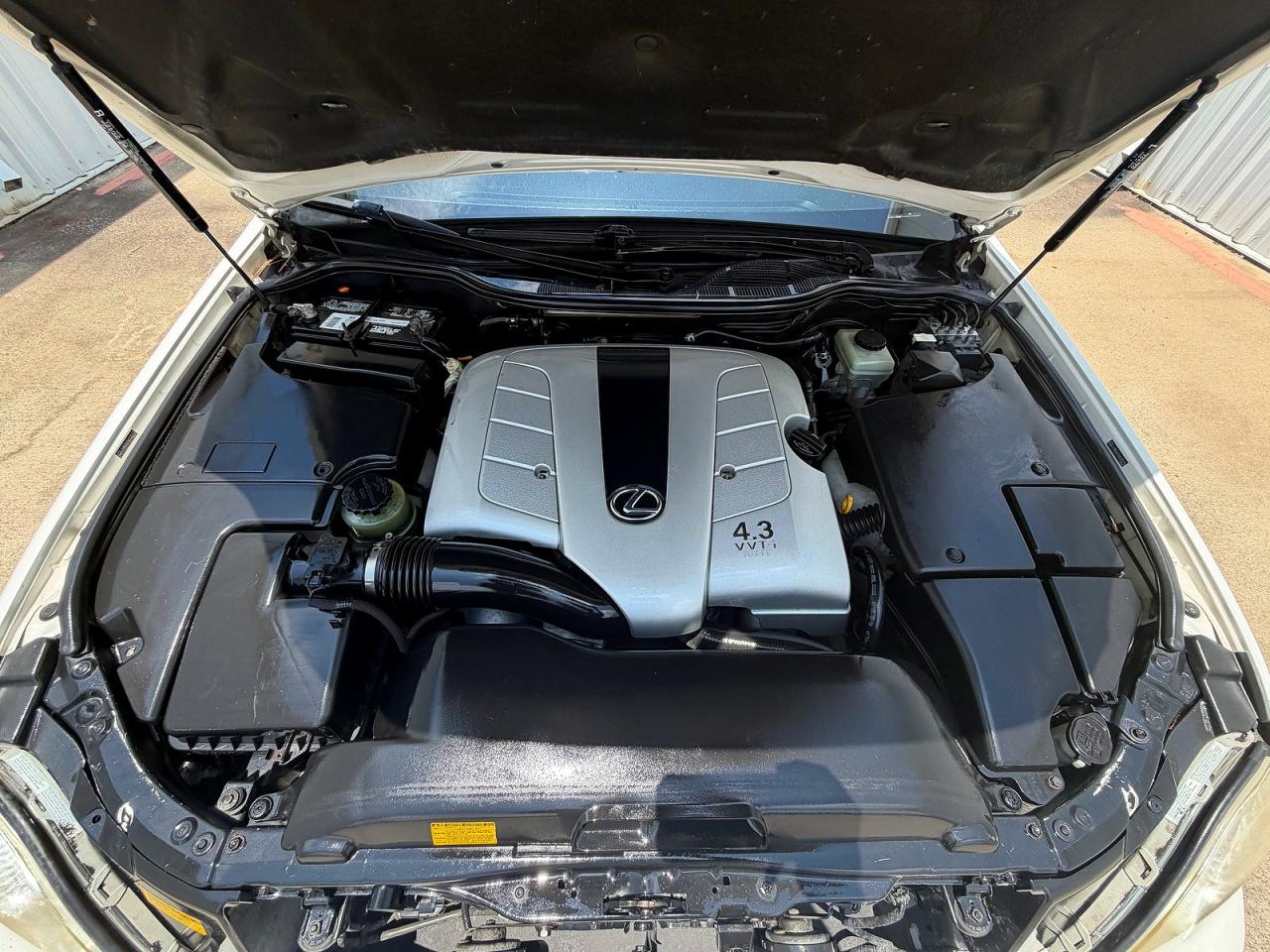 Lexus LS 430