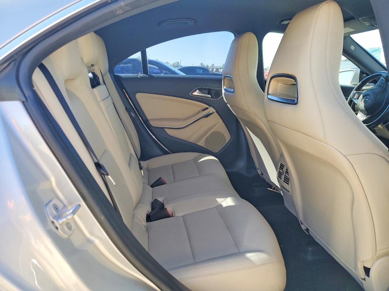 Mercedes-Benz Cla-class 250