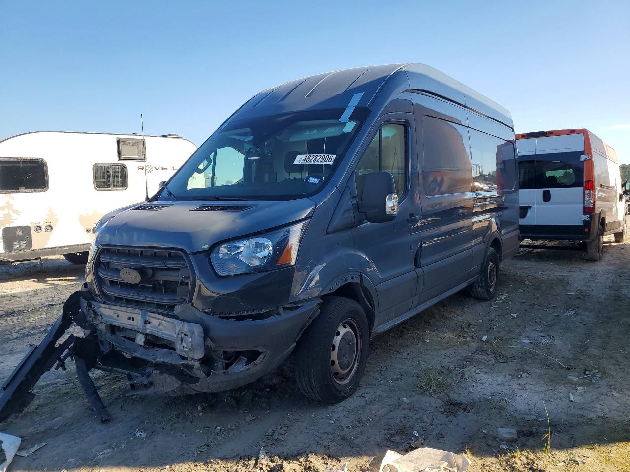 Salvage Ford Transit Image