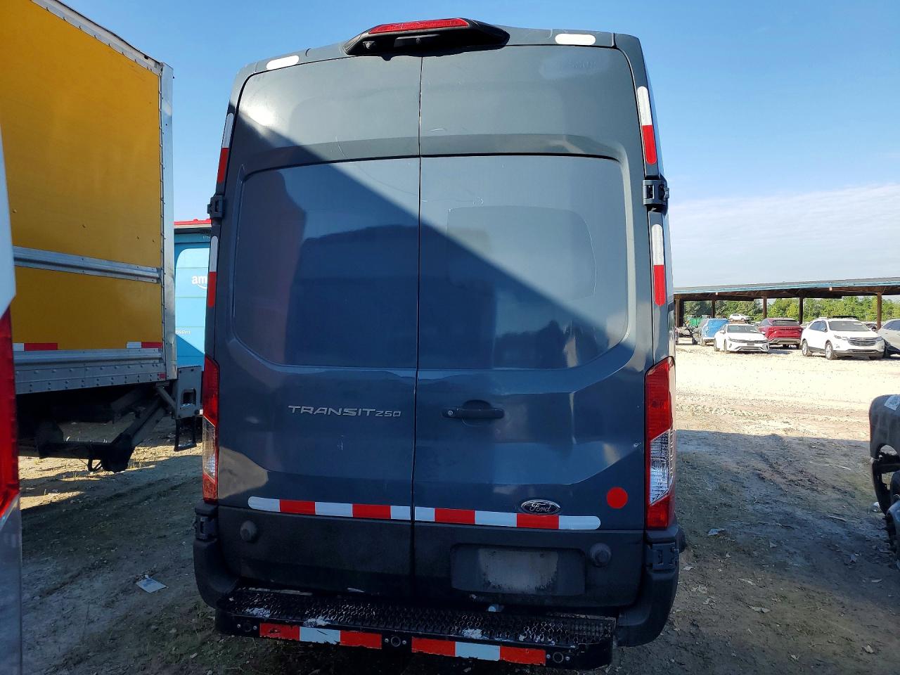 Ford Transit T-250