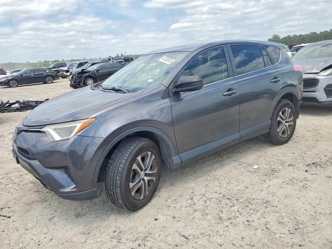 Salvage Toyota RAV4 Image