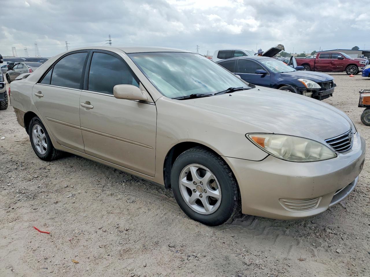 Toyota Camry Le