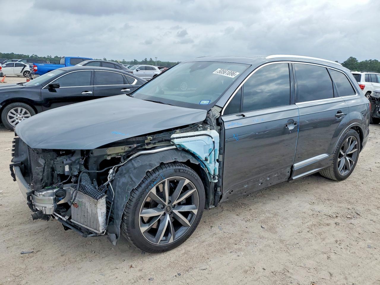 Salvage Audi Sq Image