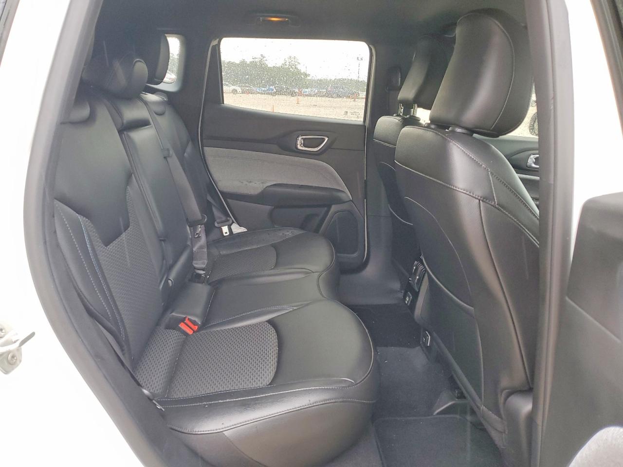 Jeep Compass Latitude