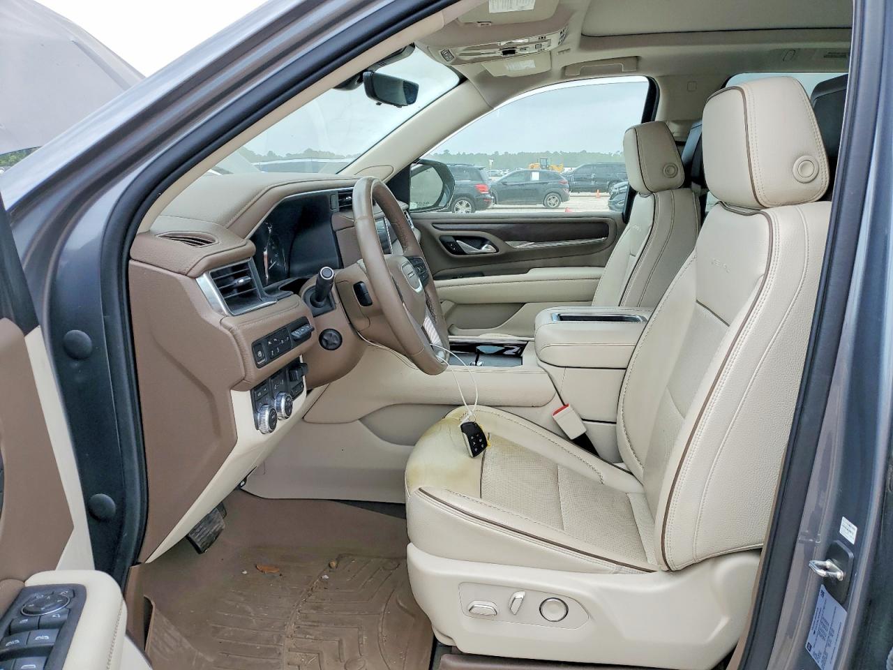 GMC Yukon Denali
