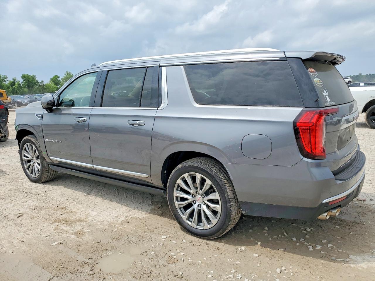 GMC Yukon Denali