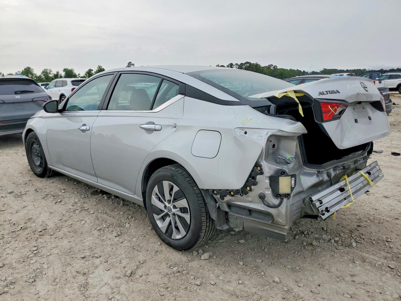Nissan Altima S