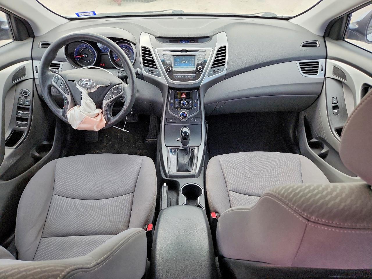 Hyundai ELANTRA Se