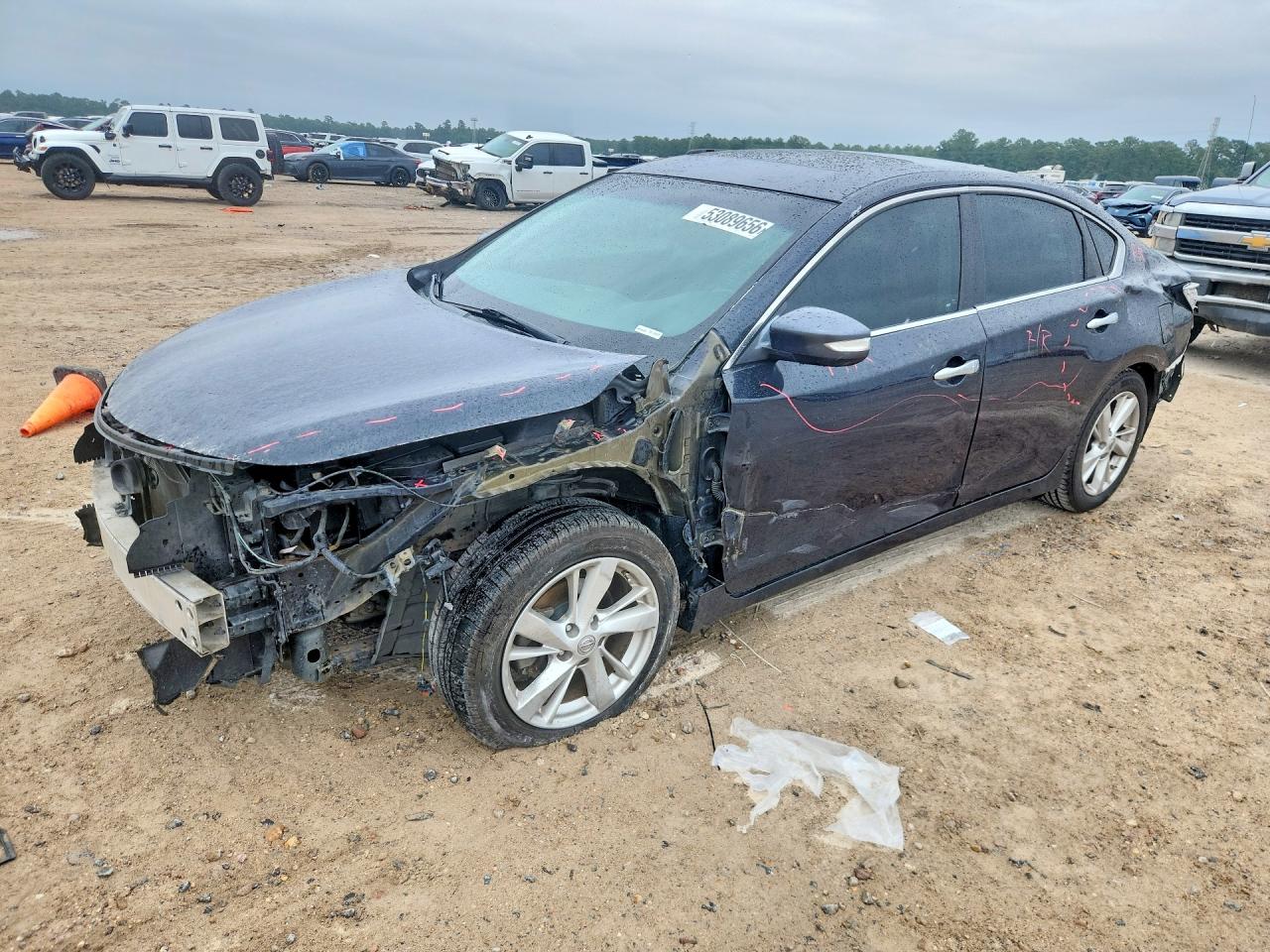 Salvage Nissan Altima Image