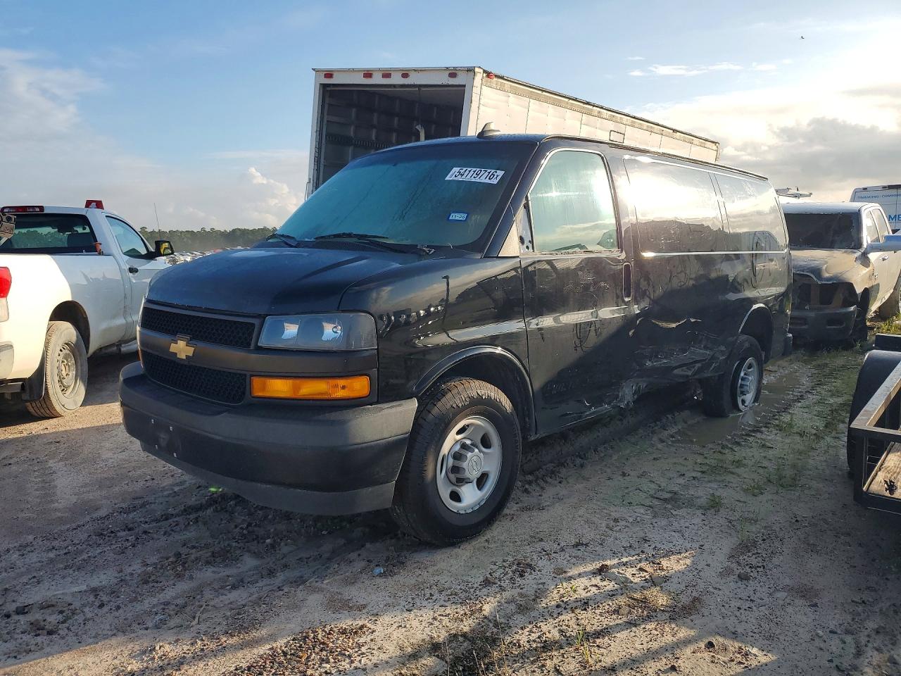 Salvage Chevrolet Express Image