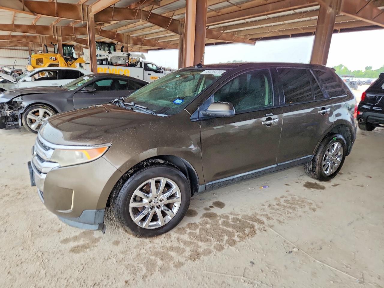Salvage Ford Edge Image