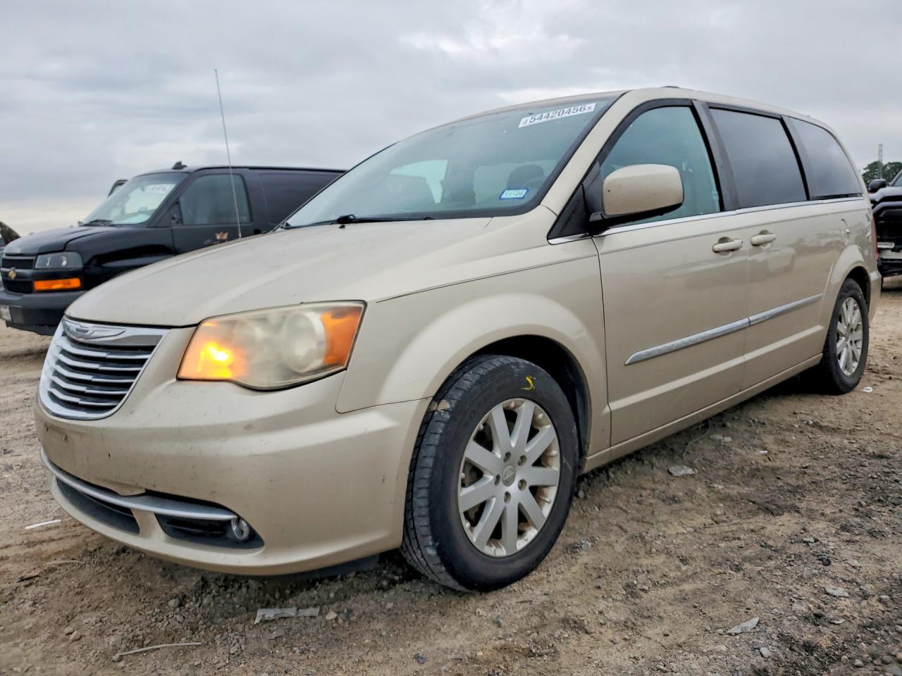 Salvage Chrysler Minivan Image