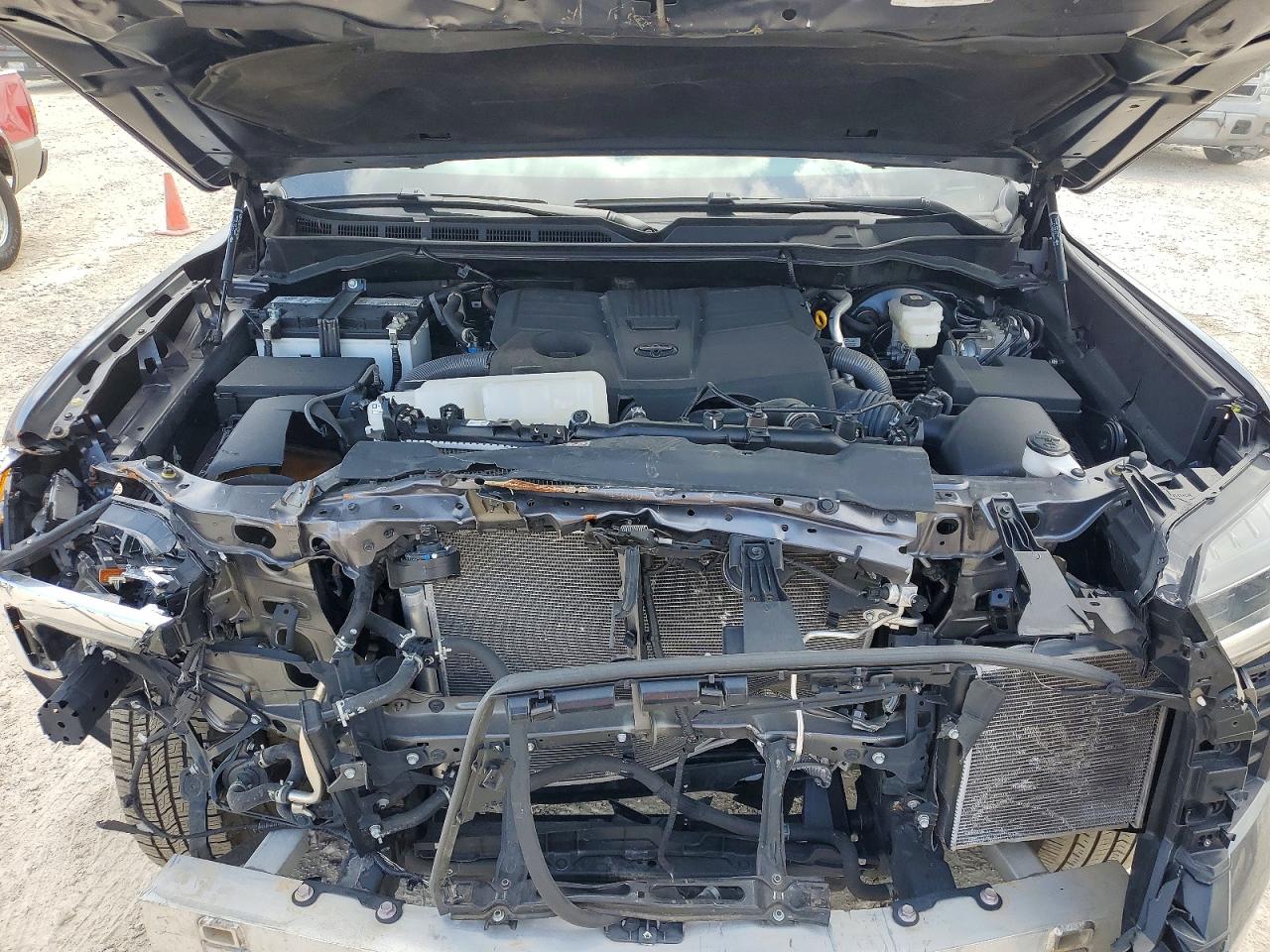 Toyota Tundra Sr5